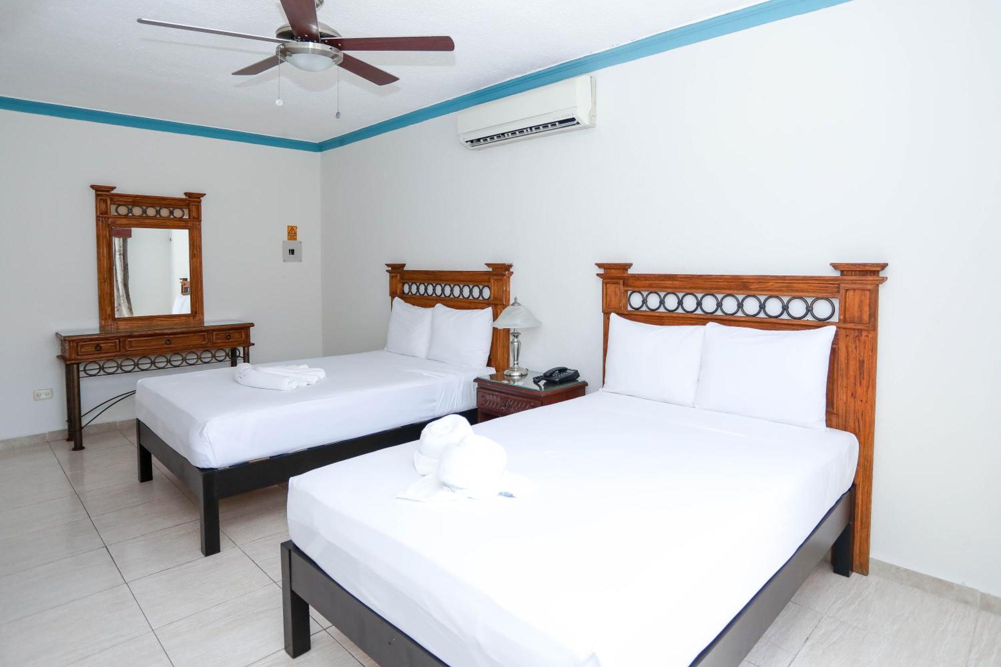 Hotel Avenida Cancún Buitenkant foto
