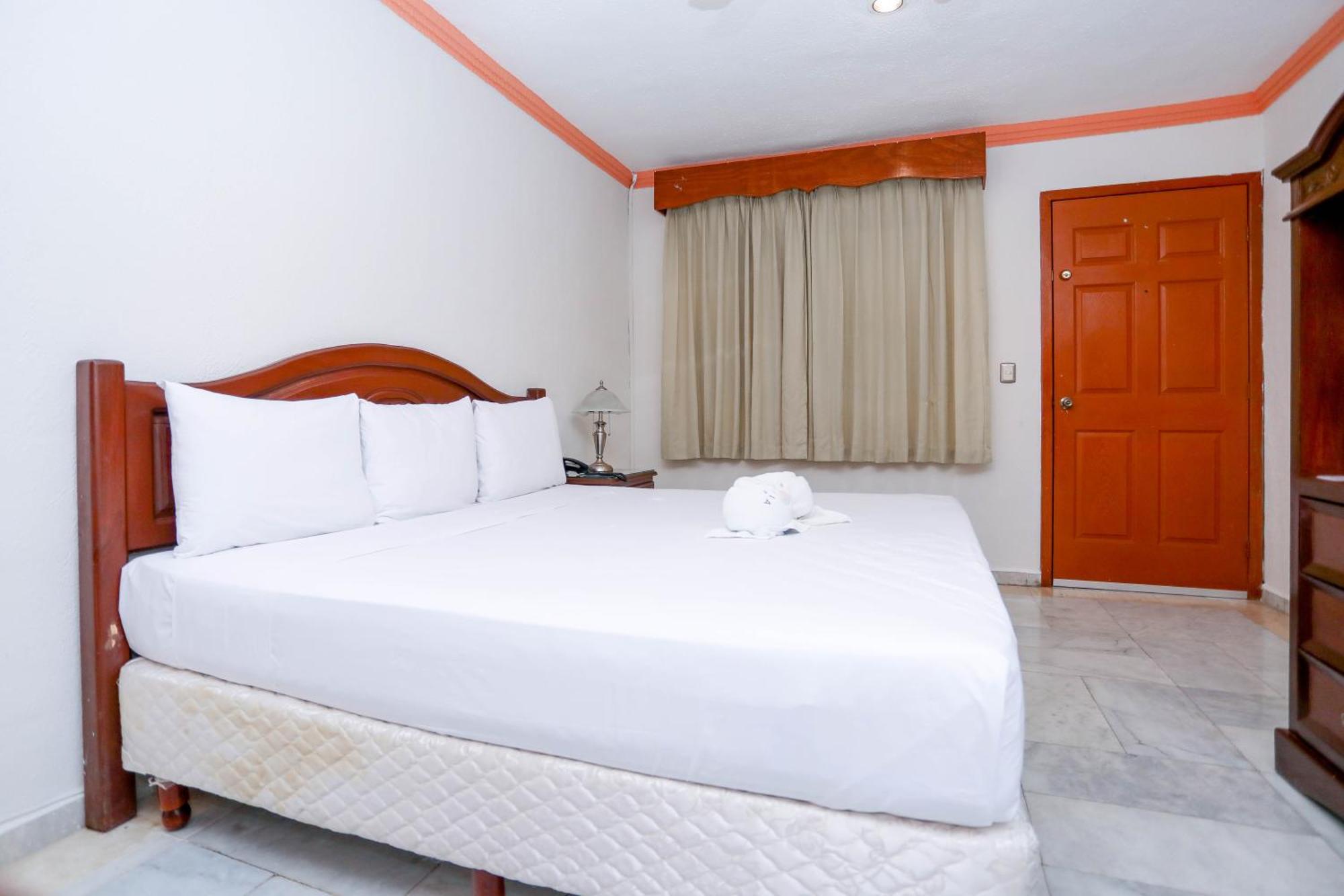 Hotel Avenida Cancún Buitenkant foto