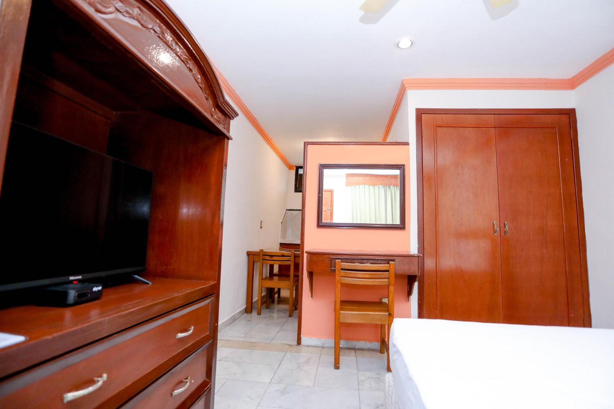 Hotel Avenida Cancún Buitenkant foto