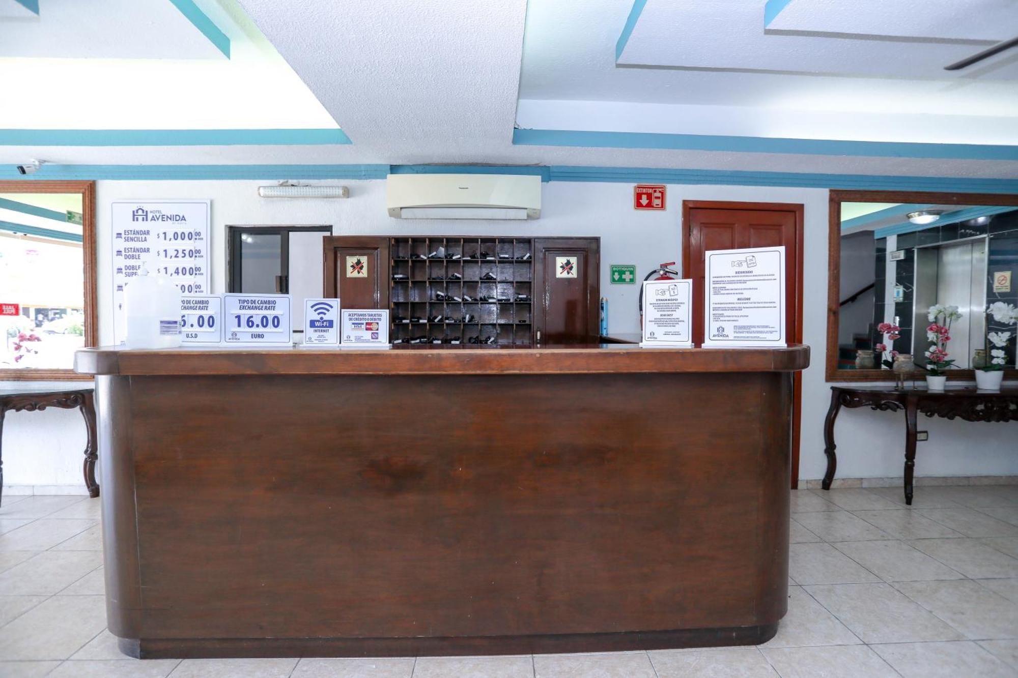 Hotel Avenida Cancún Buitenkant foto
